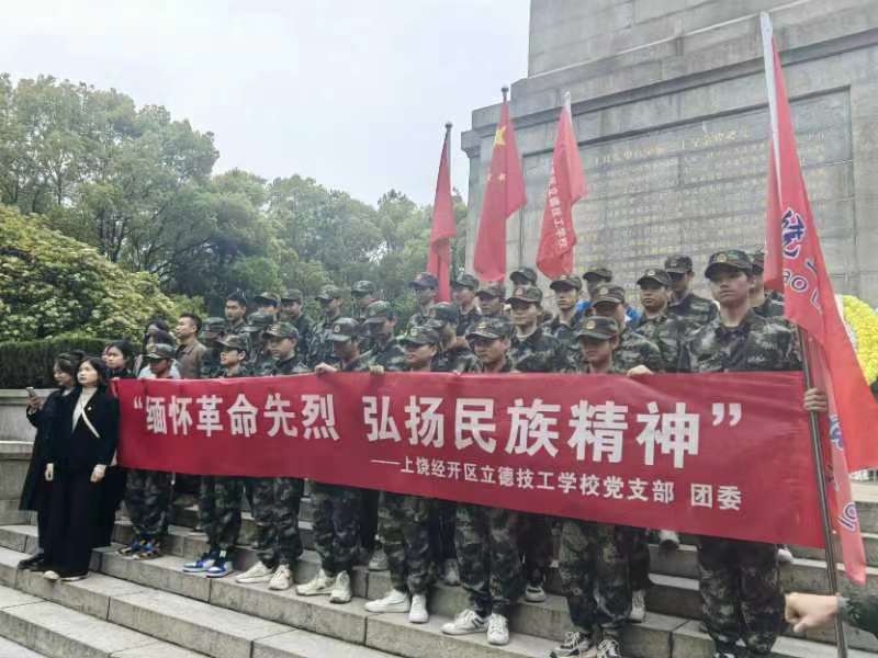 829de10c5e5f95fead46daa8adce4132.jpg 1841207316.jpg